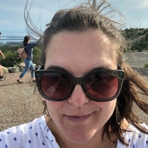 Meet your Posher, Amy